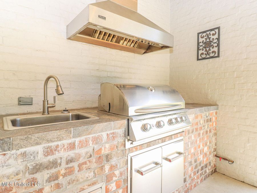 Property Image 111