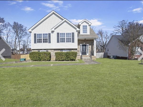 3139 Holly Pt , Clarksville, TN 37043