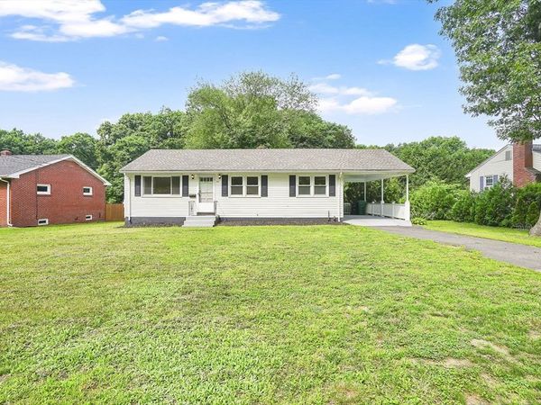 250 Old Lyman Rd, Chicopee, MA 01020