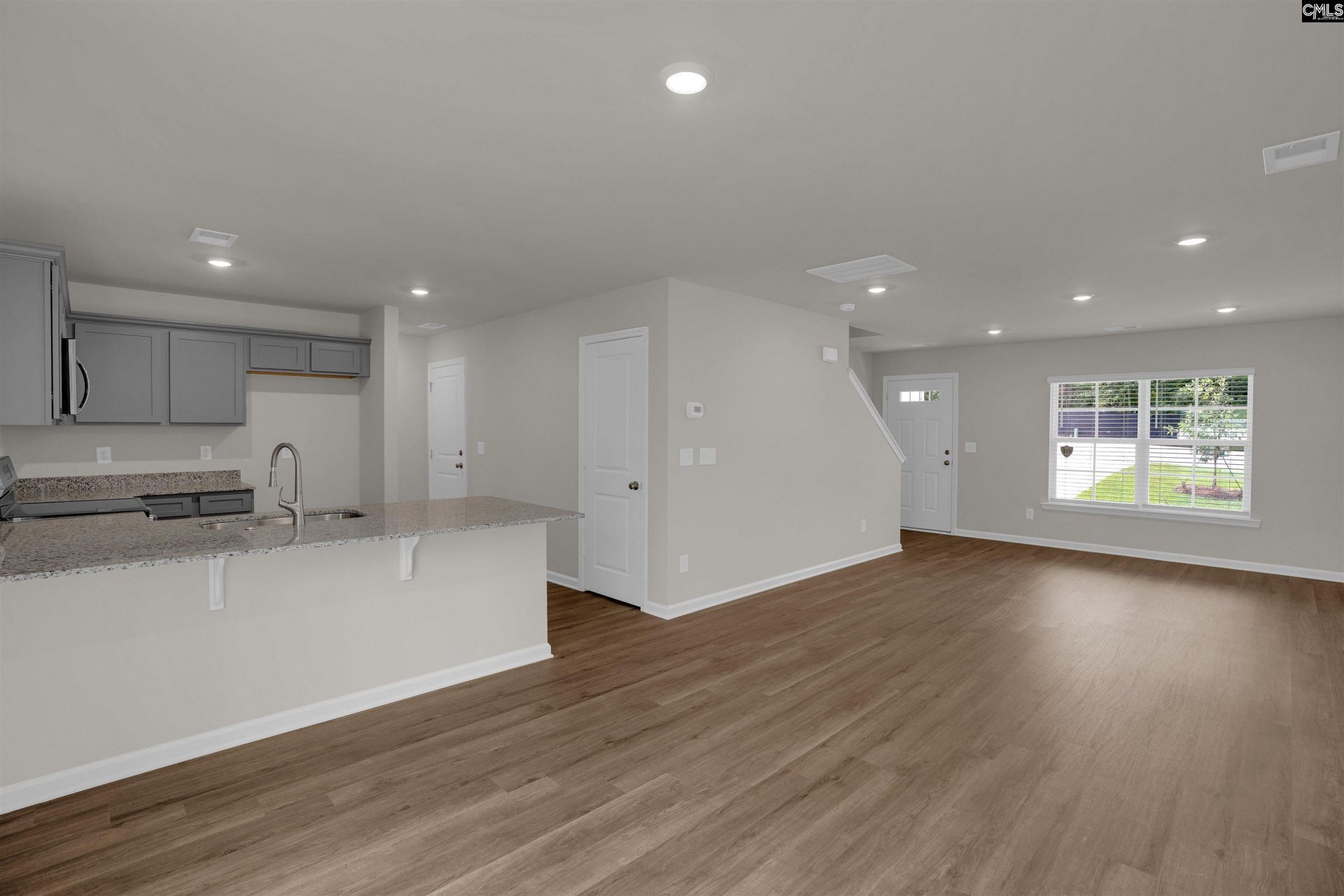 308 W Pond Court  Photo 10