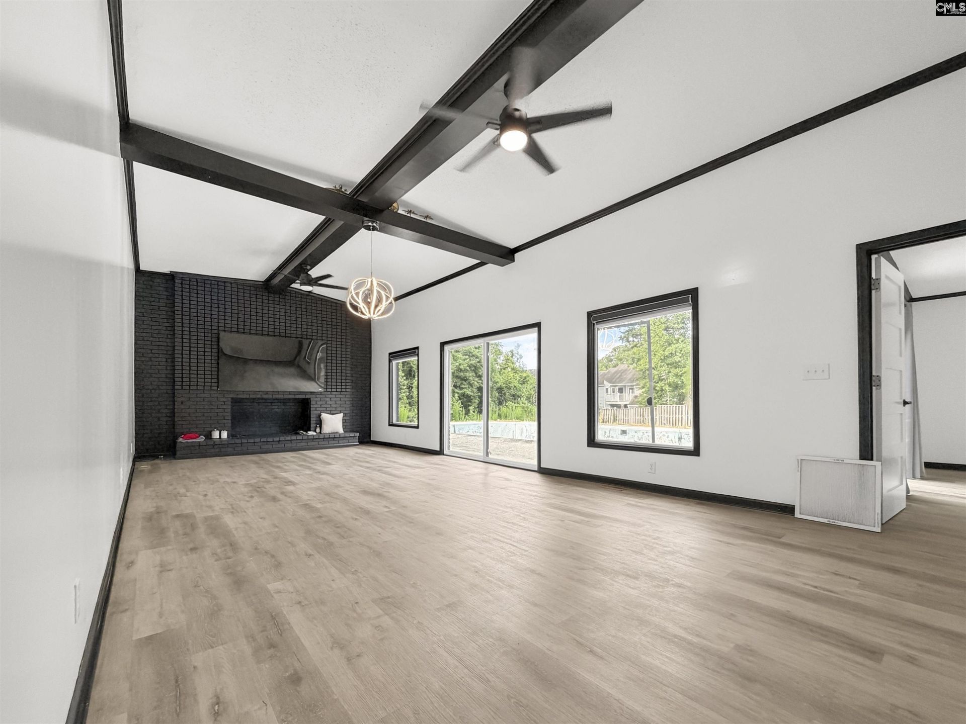 105 Hampshire Drive  Photo 11