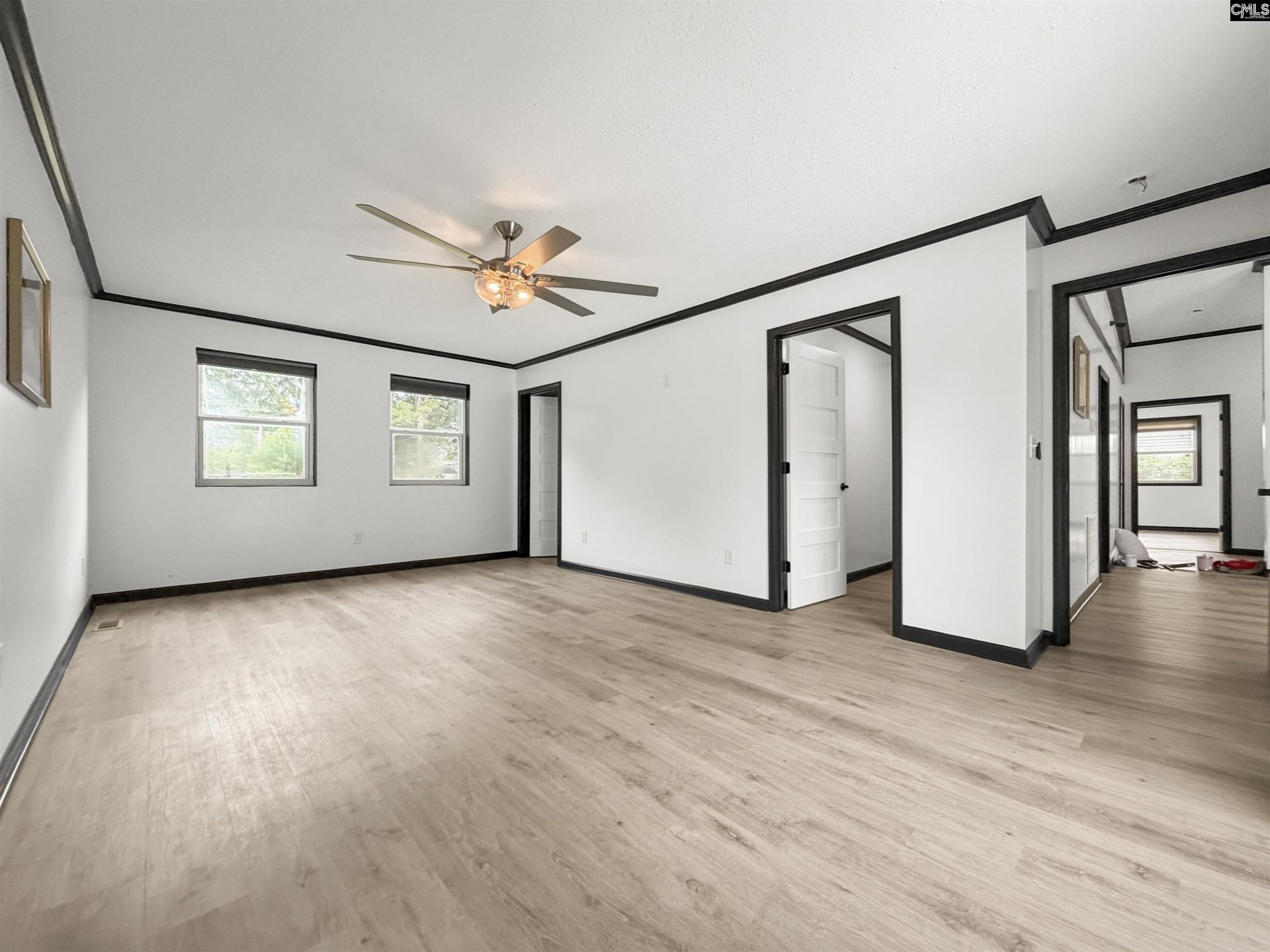 105 Hampshire Drive  Photo 17