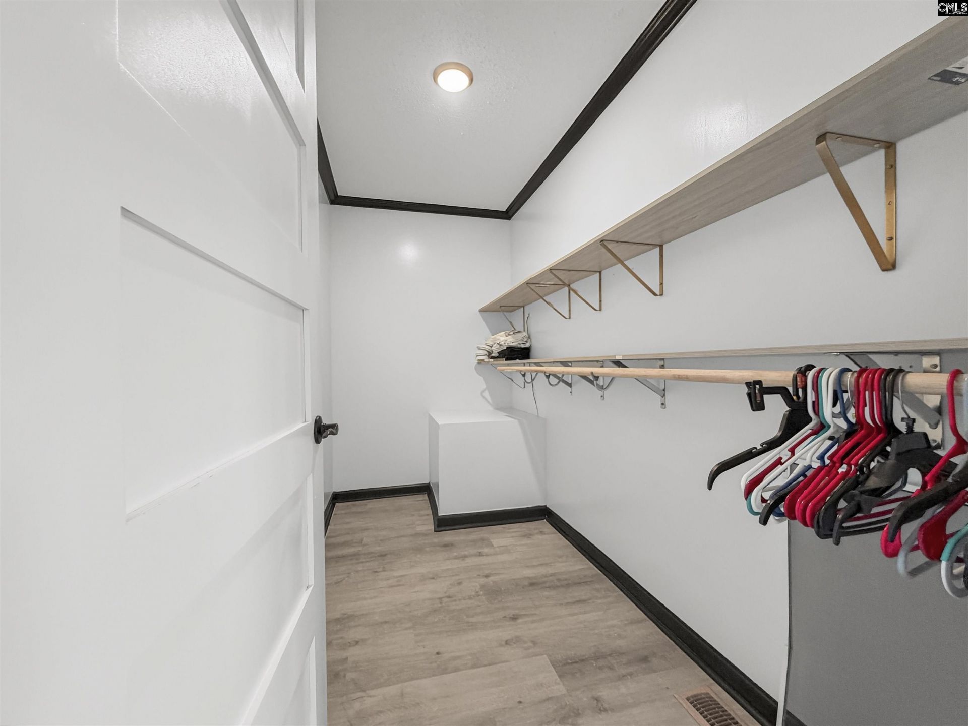 105 Hampshire Drive  Photo 20