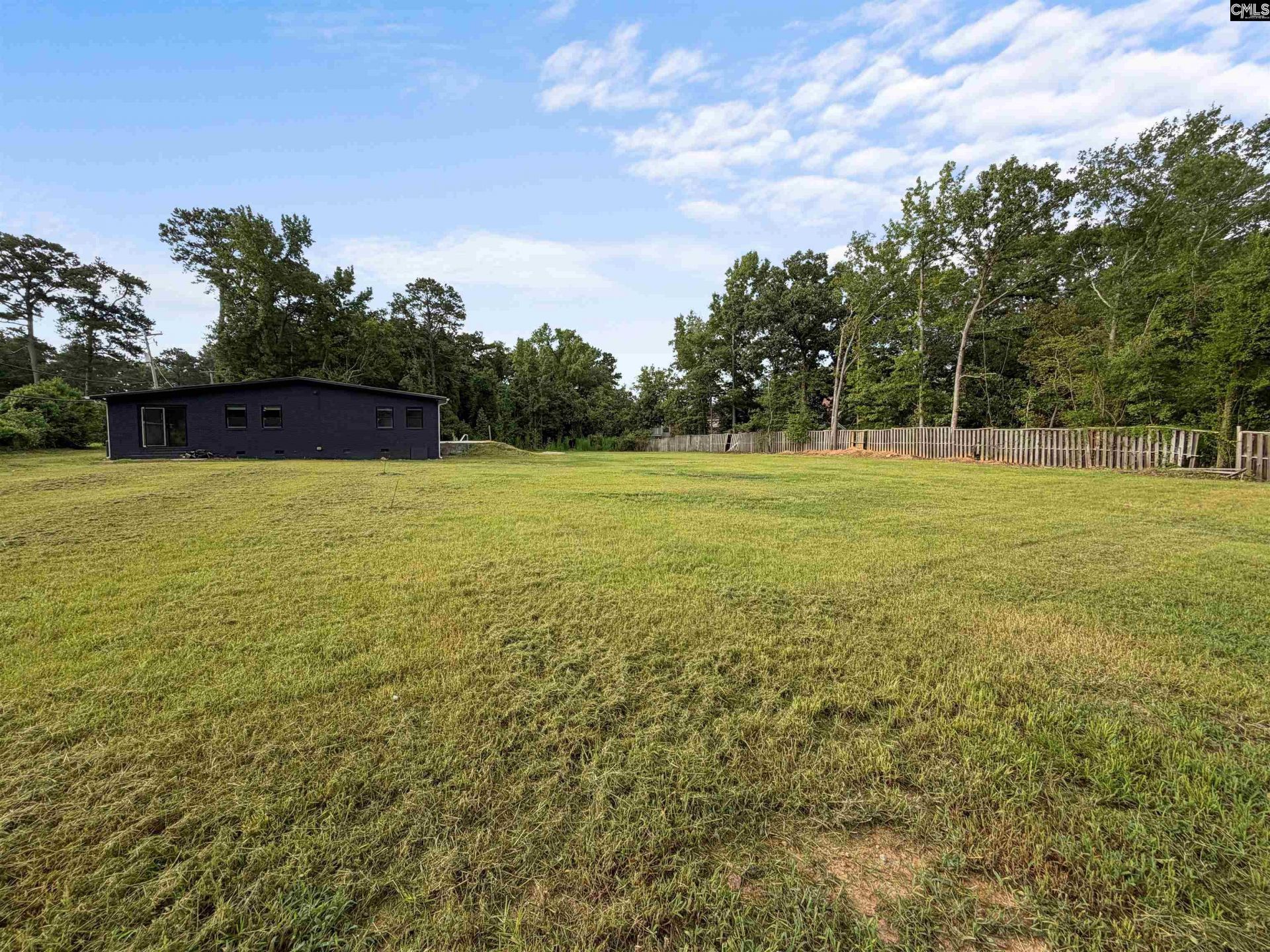 105 Hampshire Drive  Photo 24