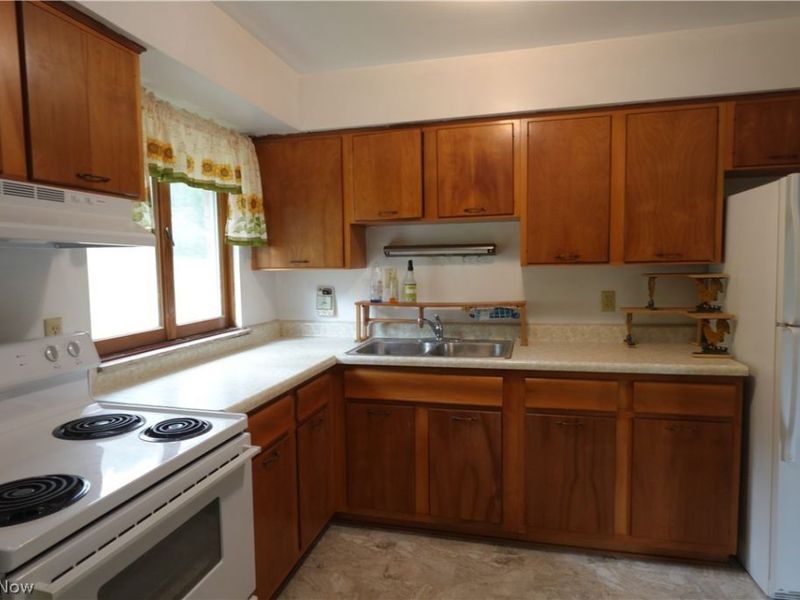1511 N 9th Street, Martins Ferry, OH 43935 Photo 5