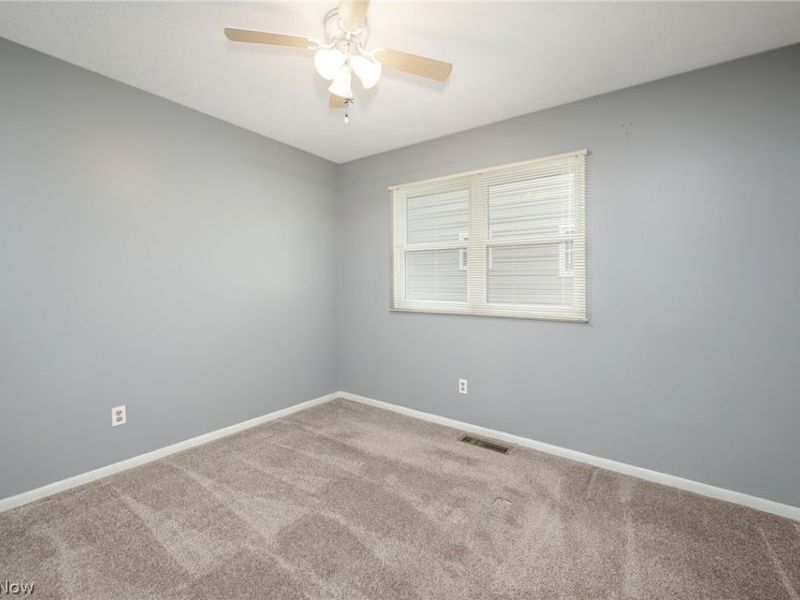 2455 Island Drive, Unit B, Uniontown, OH 44685 Photo 16