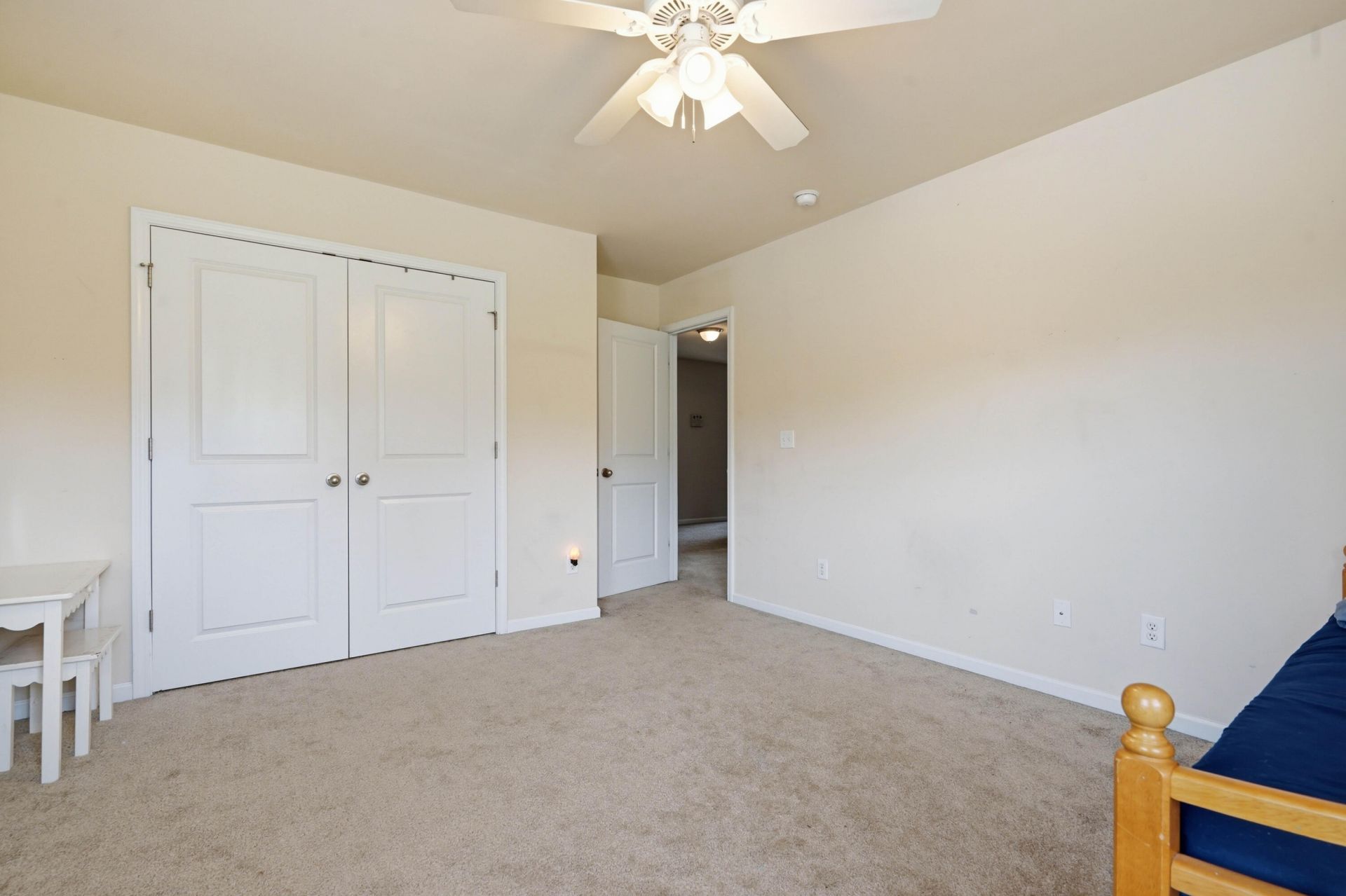 7627 Haywood Street Photo 24