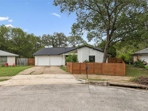 6107 Blarwood DR, Austin, TX 78745