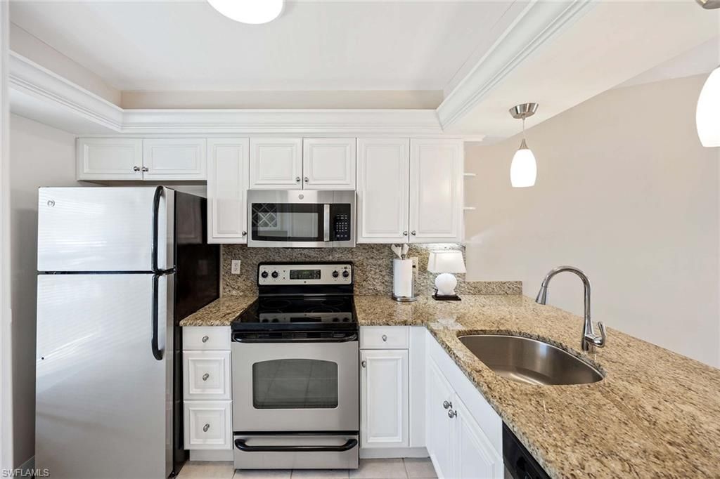 1015 Mainsail Dr, Unit 112, Naples, FL 34114 Photo