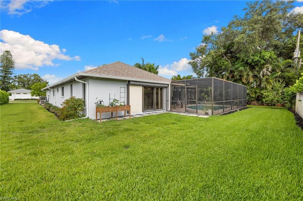 433 Golfview Dr, Naples, FL 34110 Photo