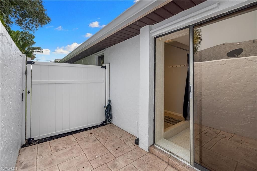 433 Golfview Dr, Naples, FL 34110 Photo
