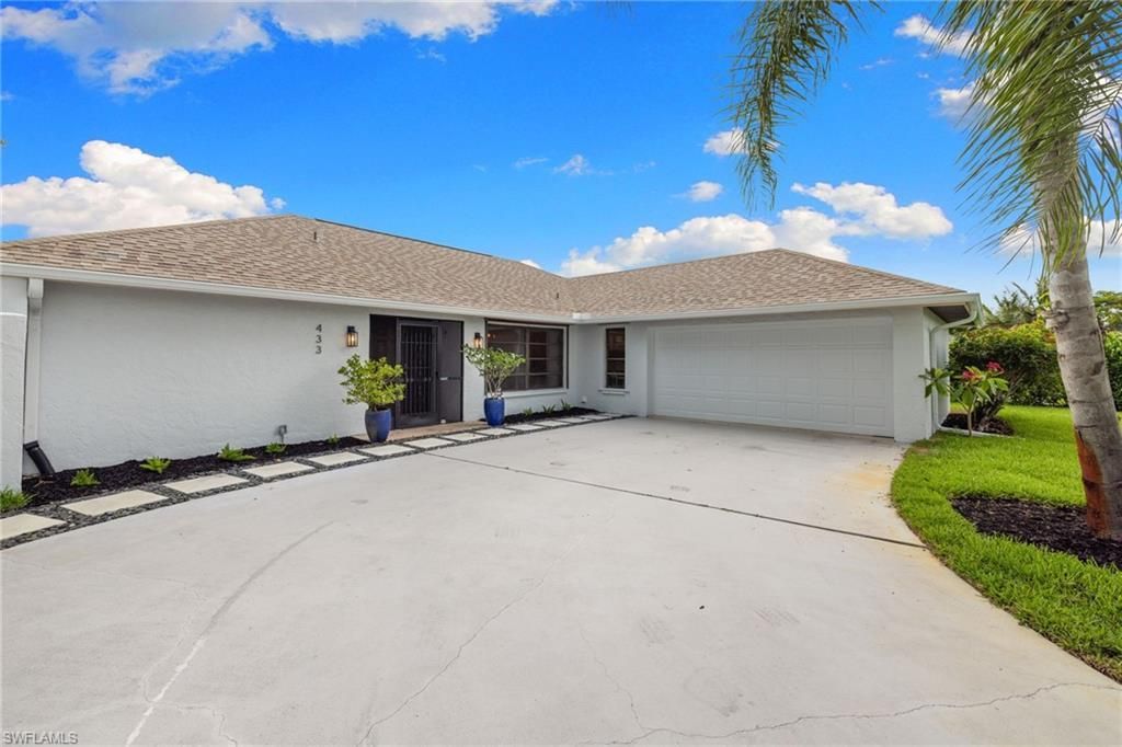 433 Golfview Dr, Naples, FL 34110 Photo