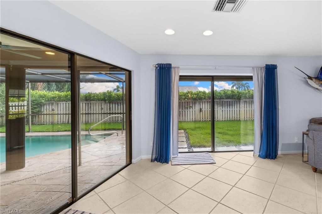 433 Golfview Dr, Naples, FL 34110 Photo