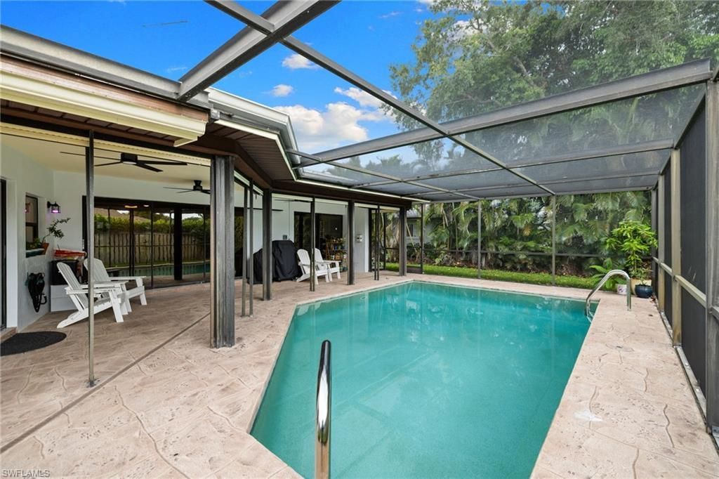 433 Golfview Dr, Naples, FL 34110 Photo