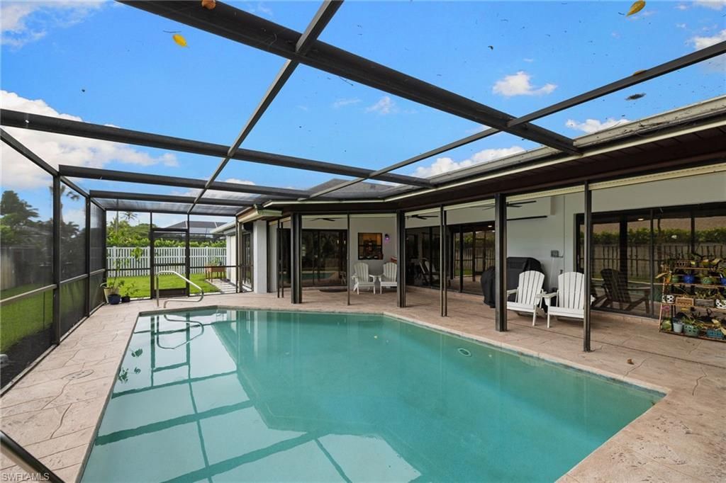 433 Golfview Dr, Naples, FL 34110 Photo