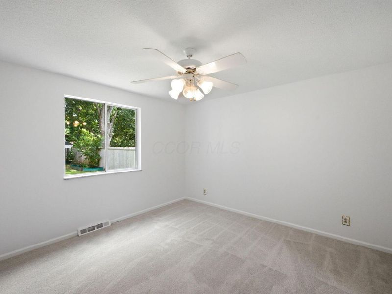 180 Landover Road , Columbus, OH 43230 Photo 22