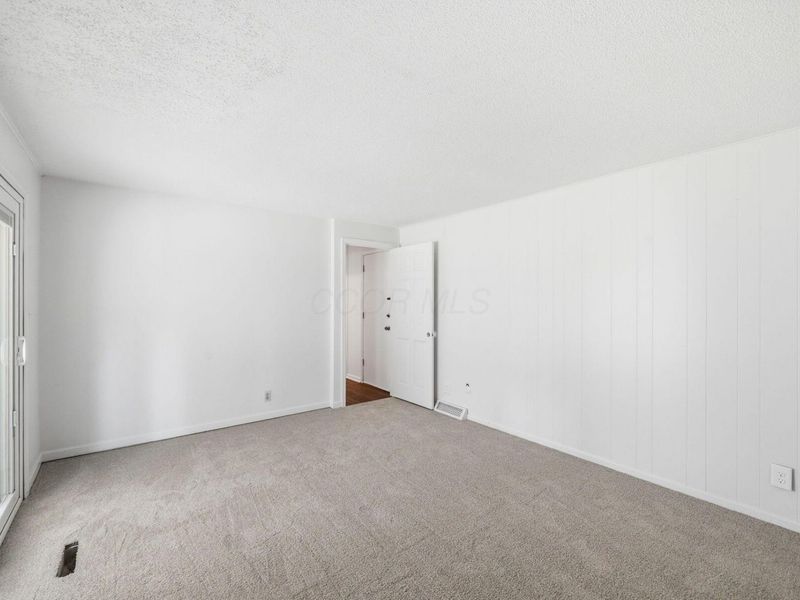 180 Landover Road , Columbus, OH 43230 Photo 35