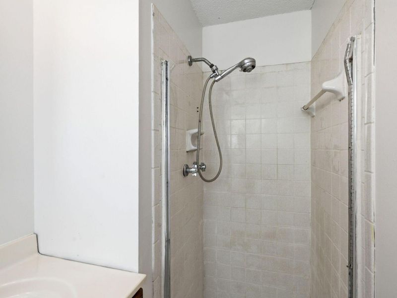 180 Landover Road , Columbus, OH 43230 Photo 42