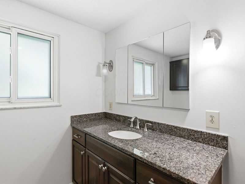 180 Landover Road , Columbus, OH 43230 Photo 43