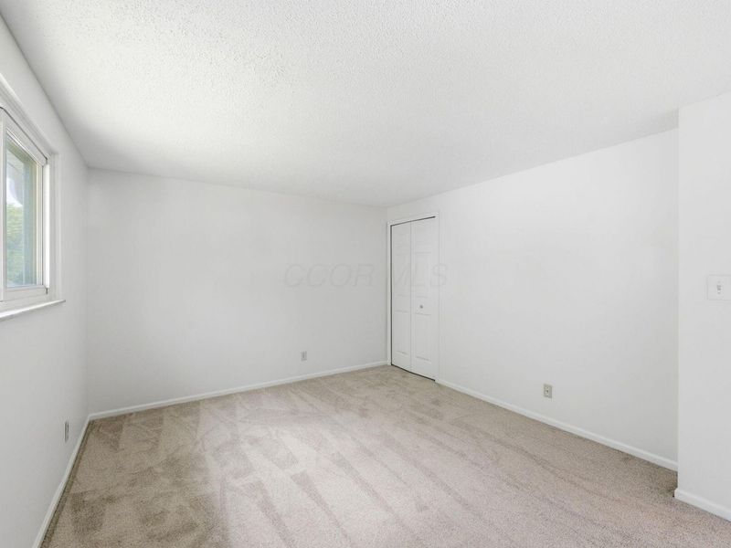 180 Landover Road , Columbus, OH 43230 Photo 46