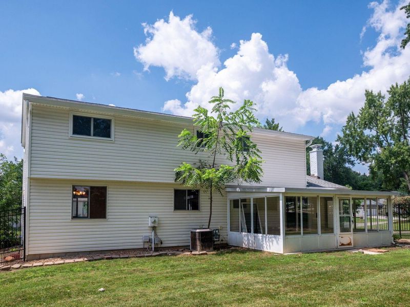 180 Landover Road , Columbus, OH 43230 Photo 5