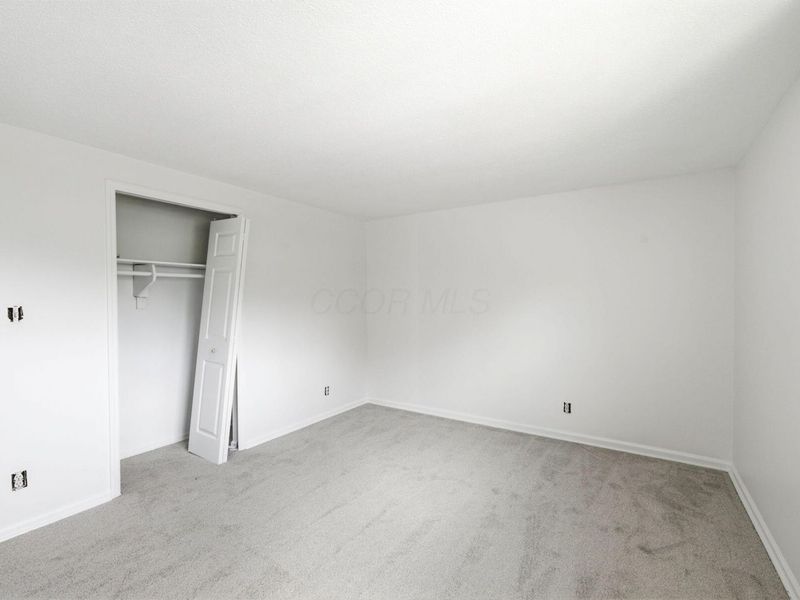 180 Landover Road , Columbus, OH 43230 Photo 52