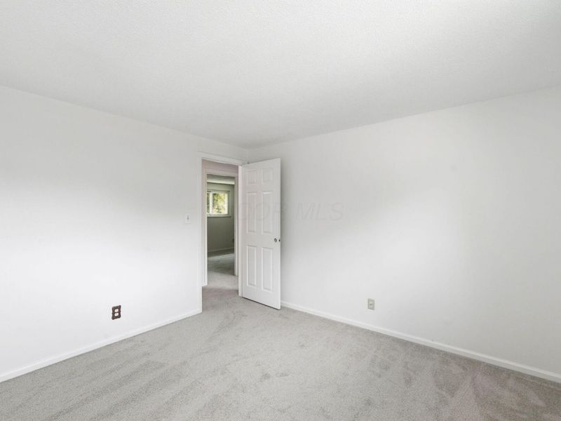 180 Landover Road , Columbus, OH 43230 Photo 54