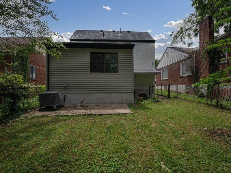 1190 N Lynnebrook Drive, Cincinnati, OH 45224 Photo 27