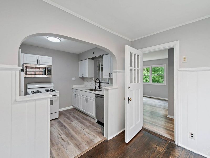 1190 N Lynnebrook Drive, Cincinnati, OH 45224 Photo 8