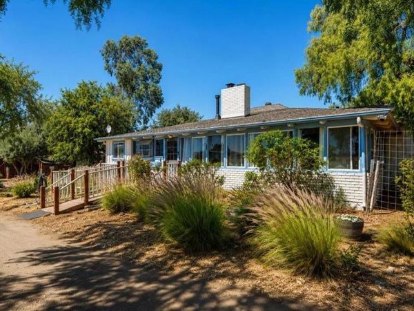 433 Mansfield Road, Hollister, CA 95023