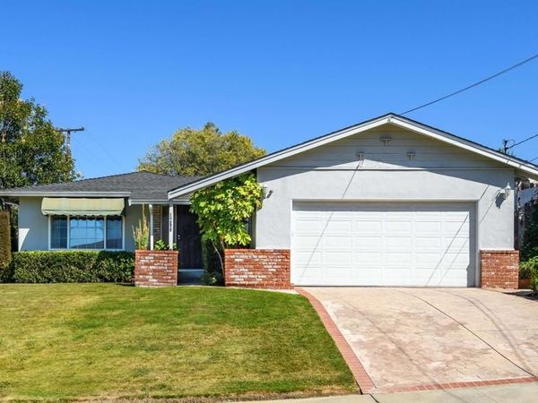 1250 Rolling Hill Ct, Martinez, CA 94553