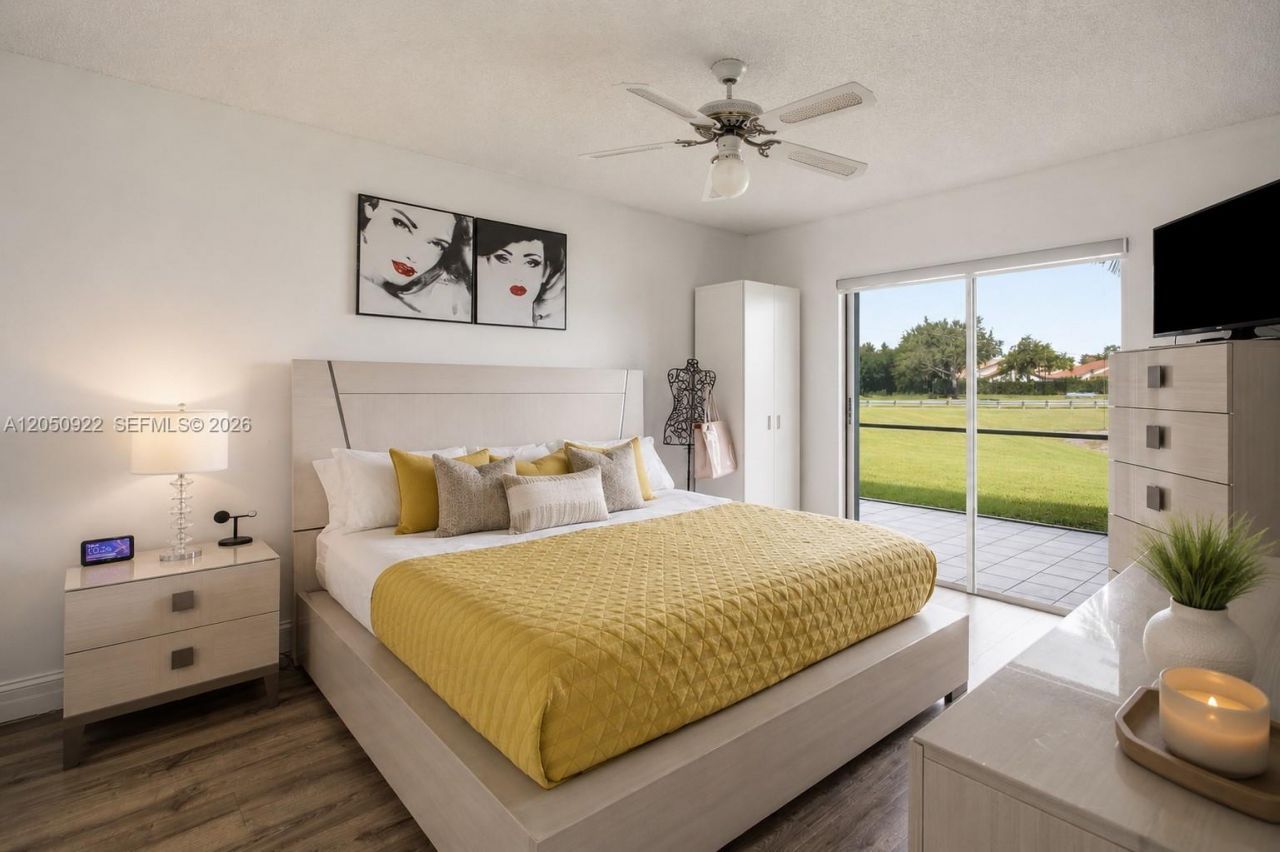 502 Woodgate Cir , Unit B, Sunrise, FL 33326 Photo
