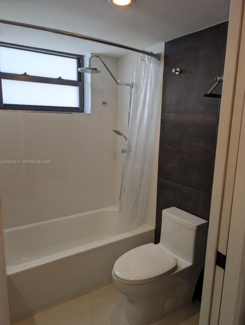 6830 Indian Creek Dr , Unit 8A, Miami Beach, FL 33141 Photo