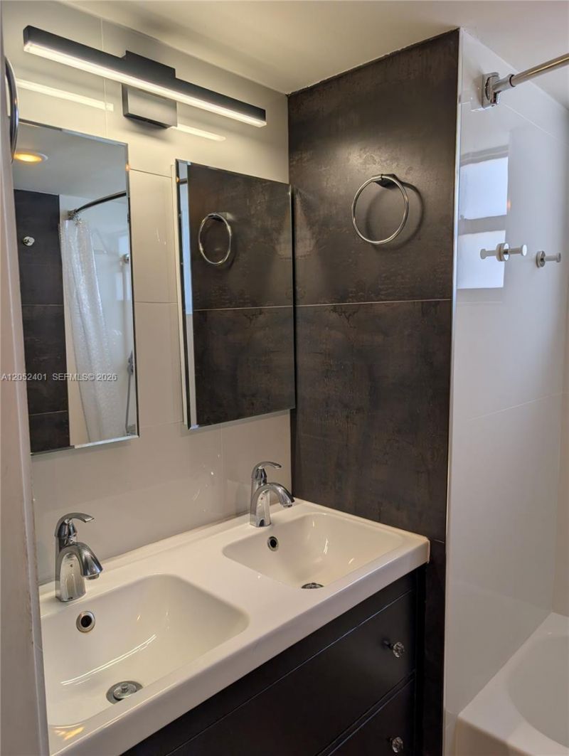 6830 Indian Creek Dr , Unit 8A, Miami Beach, FL 33141 Photo