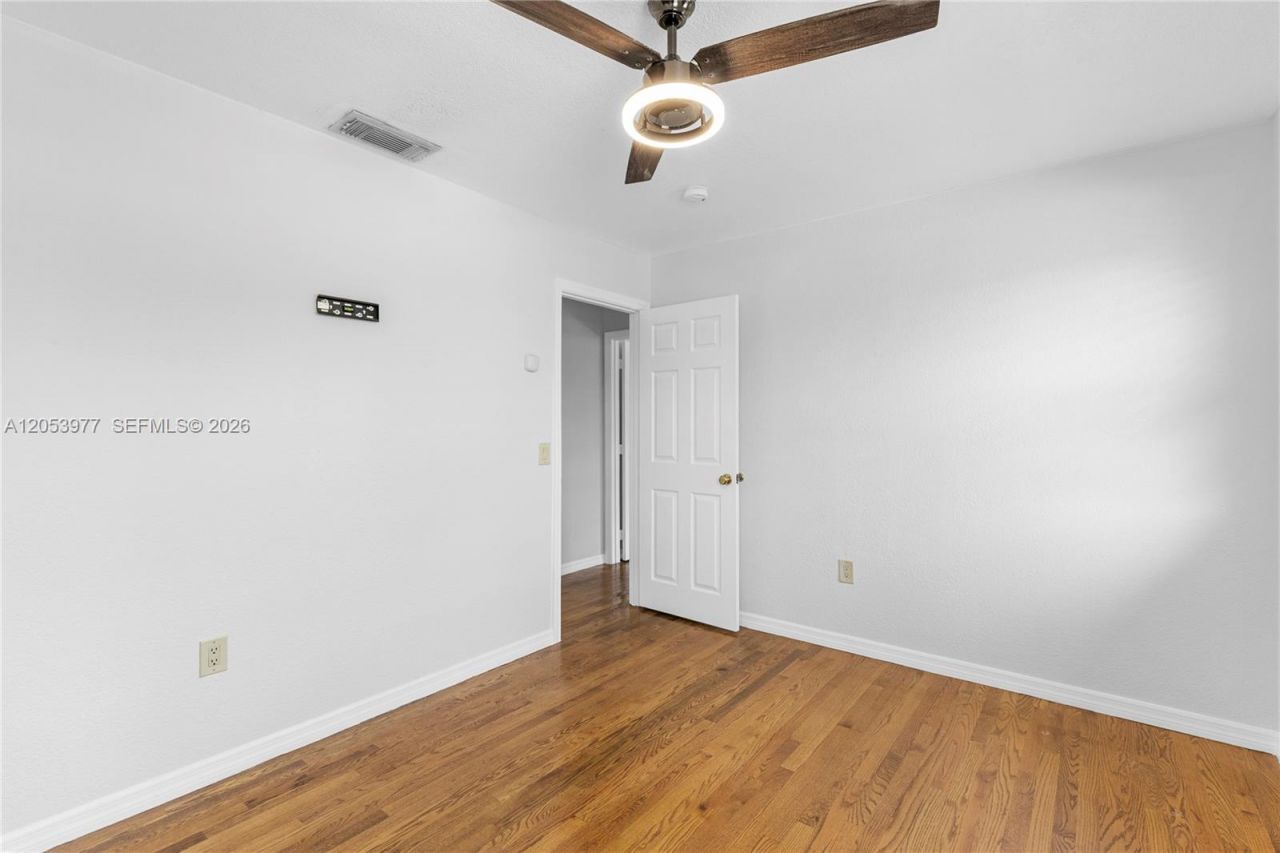 11610 NW 43rd St , Sunrise, FL 33323 Photo