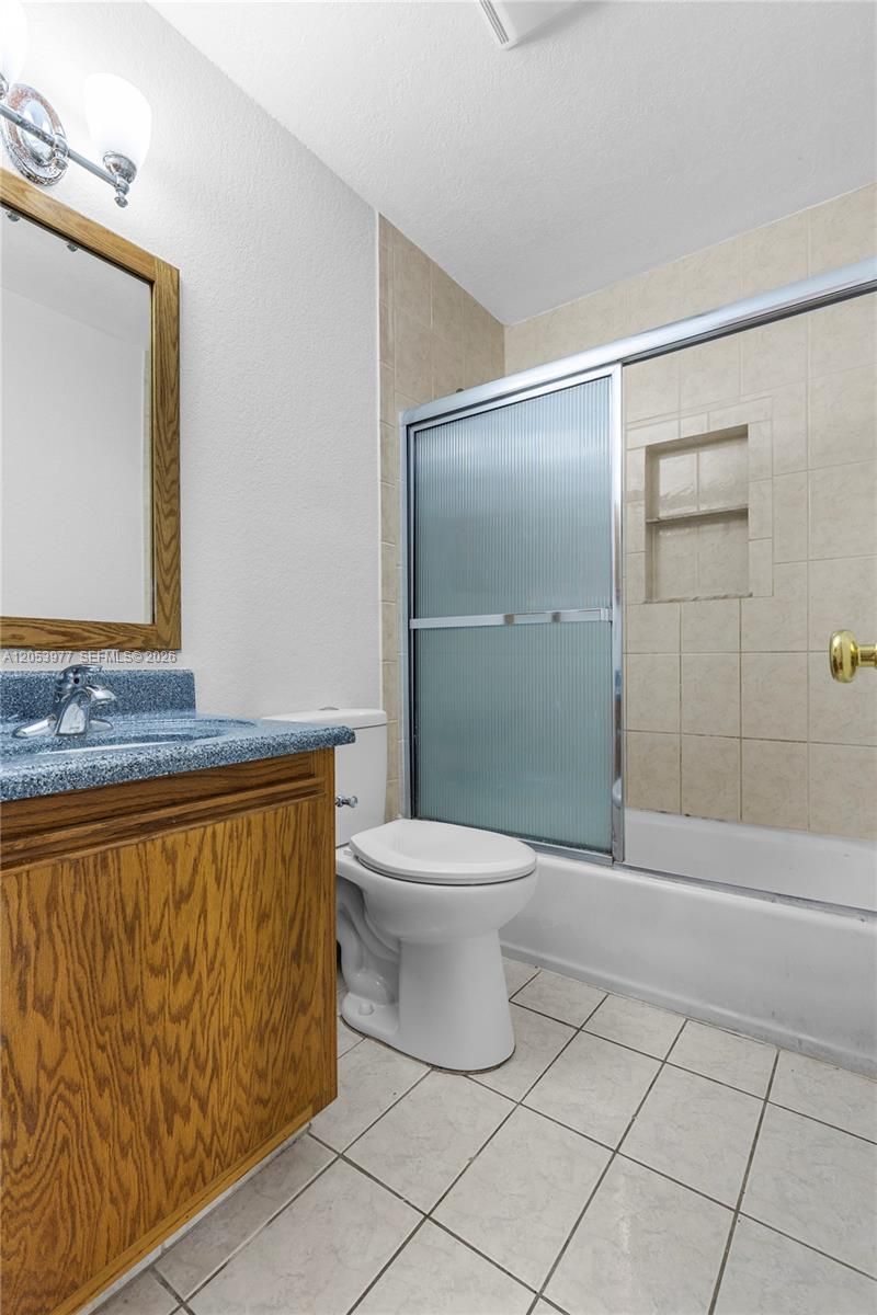 11610 NW 43rd St , Sunrise, FL 33323 Photo