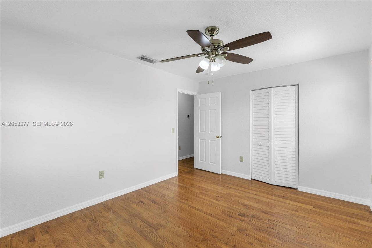 11610 NW 43rd St , Sunrise, FL 33323 Photo