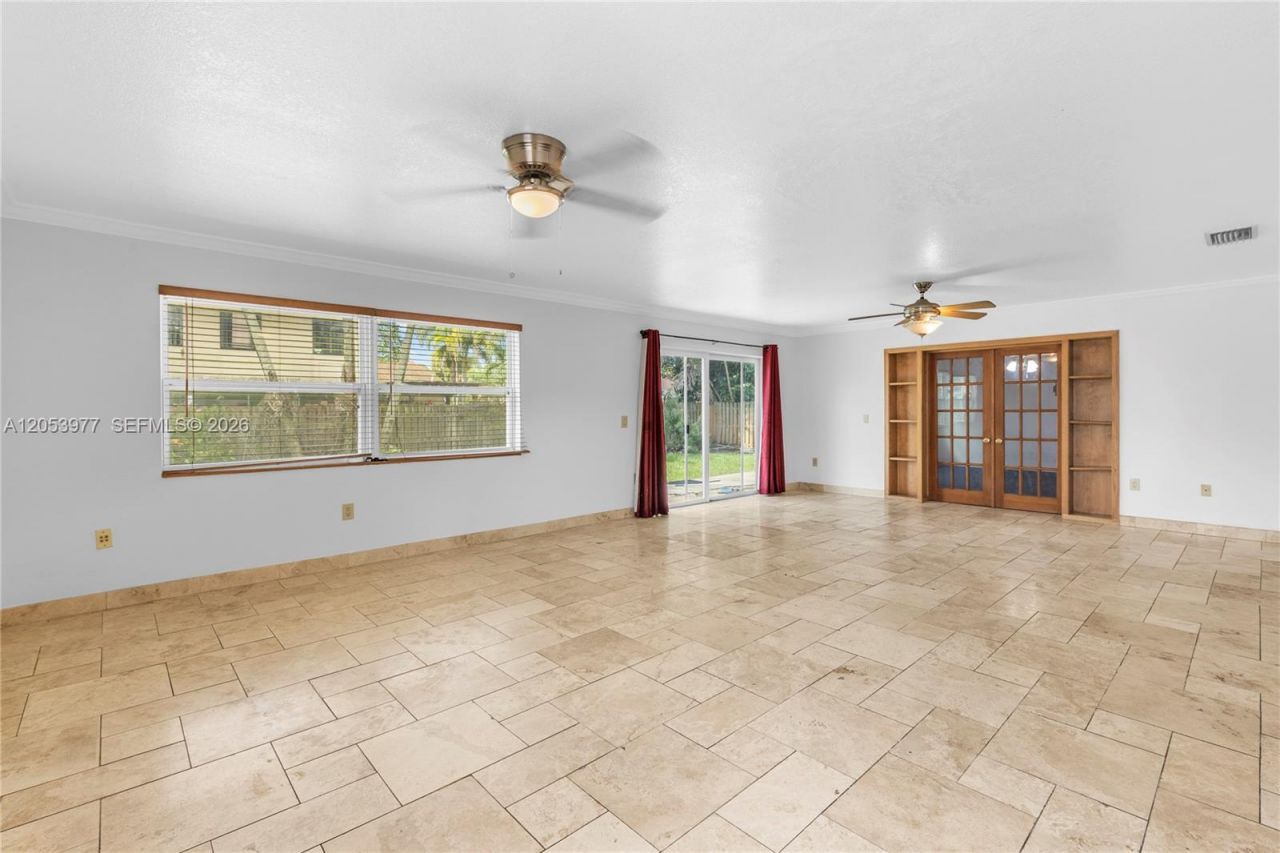 11610 NW 43rd St , Sunrise, FL 33323 Photo