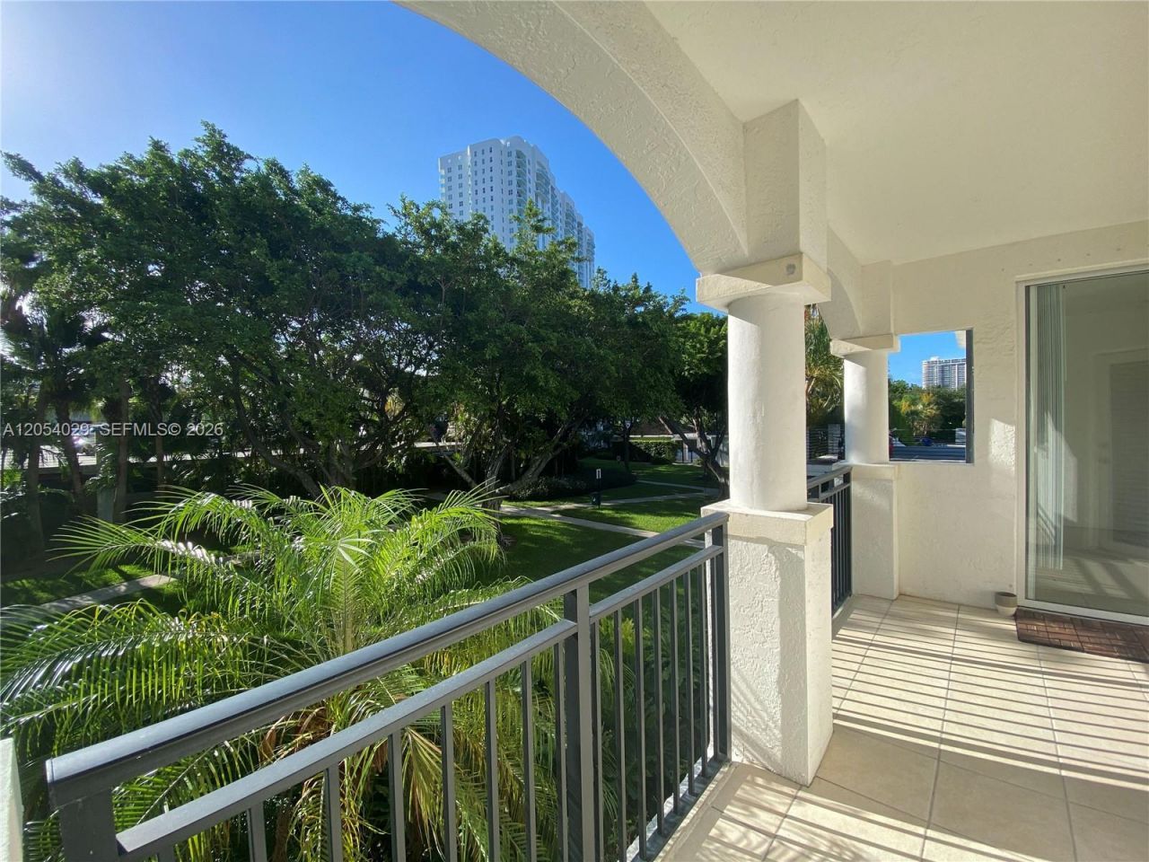 3165 NE 184th St , Unit 6205, Aventura, FL 33160 Photo