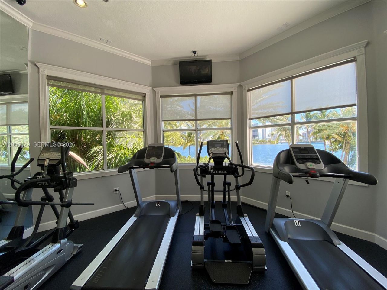 3165 NE 184th St , Unit 6205, Aventura, FL 33160 Photo