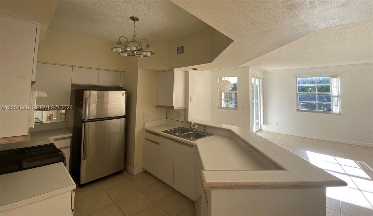 3165 NE 184th St , Unit 6205, Aventura, FL 33160 Photo