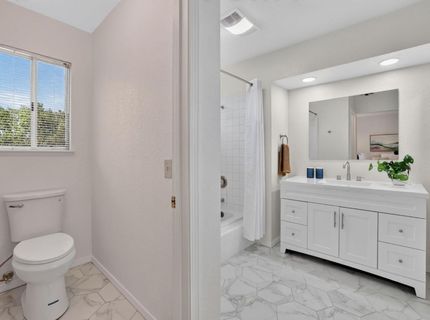 6111 Laguna Vale Way, Elk Grove, CA 95758 Photo