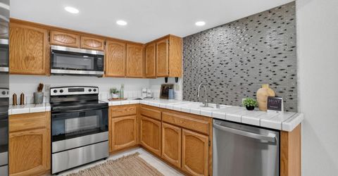 6111 Laguna Vale Way, Elk Grove, CA 95758 Photo