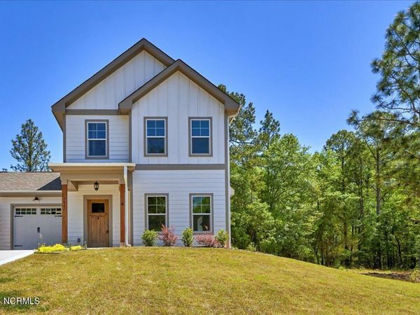 3667 Murdocksville Road, West End, NC 27376