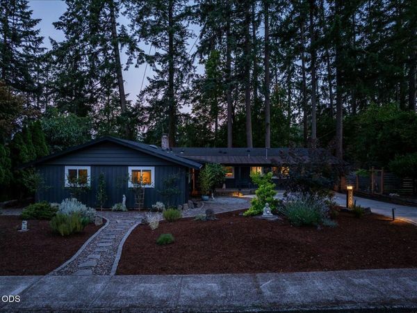 3220 NW McKinley Drive, Corvallis, OR 97330