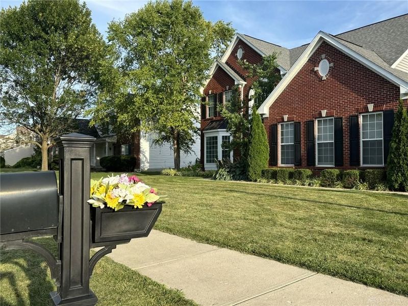3547 Queen Victoria Court, Beavercreek, OH 45431 Photo 3