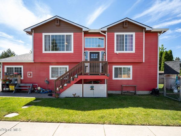 3197 N 12th ST , Coeur d'Alene, ID 83815