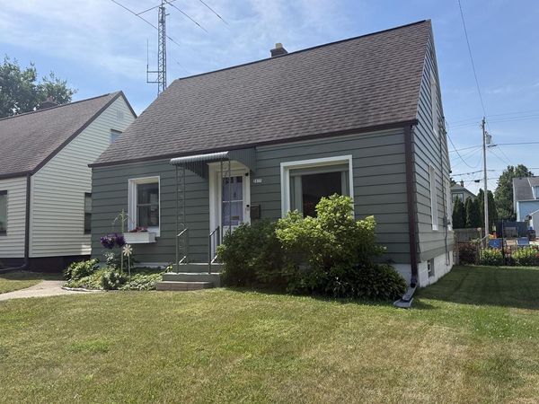 3835 E Holmes AVENUE, Cudahy, WI 53110