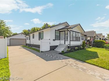 1539 Oconnor Avenue, Lincoln Park, MI 48146