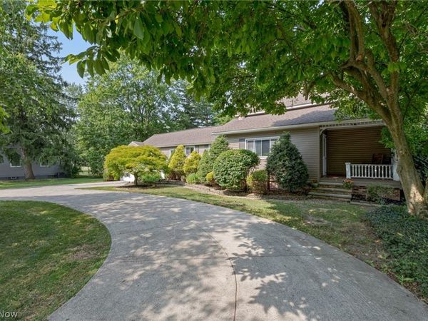 6190 Stearns Road , North Olmsted, OH 44070